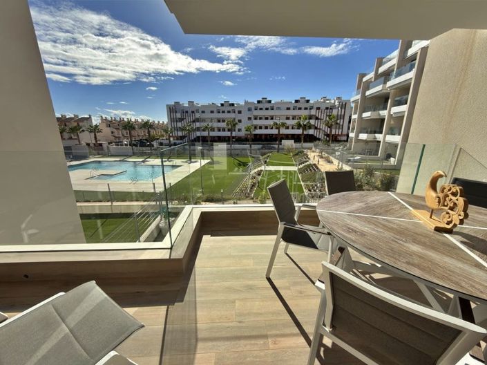 Image No.4-2 Bed Apartment for sale