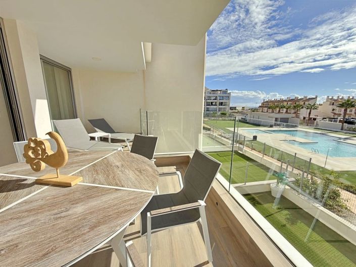 Image No.4-2 Bed Apartment for sale