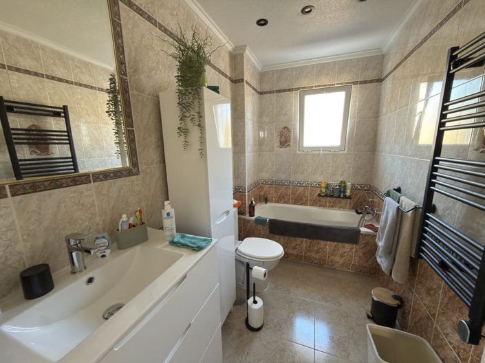 Image No.22-5 Bed Villa for sale