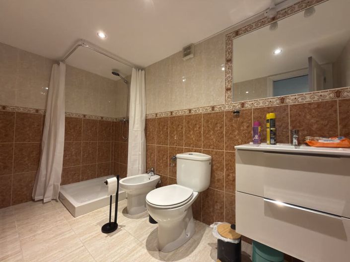 Image No.36-5 Bed Villa for sale