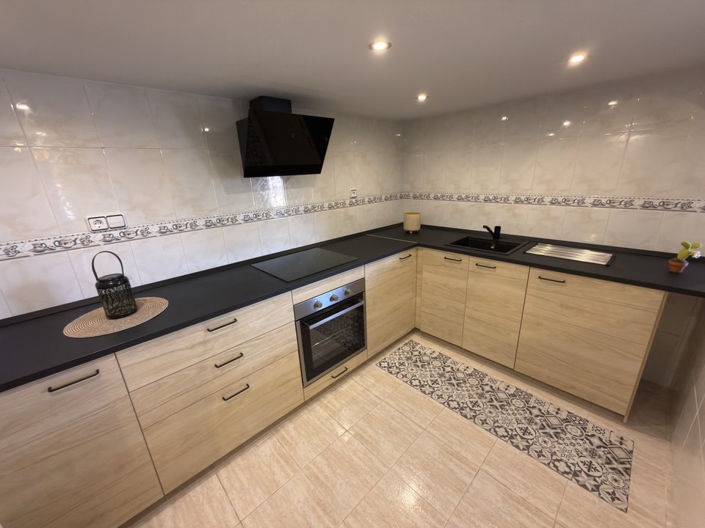 Image No.36-5 Bed Villa for sale