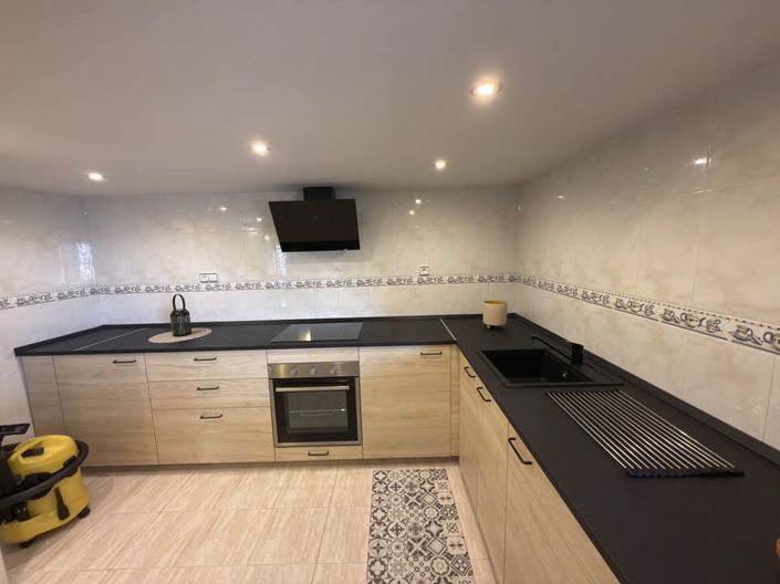 Image No.38-5 Bed Villa for sale