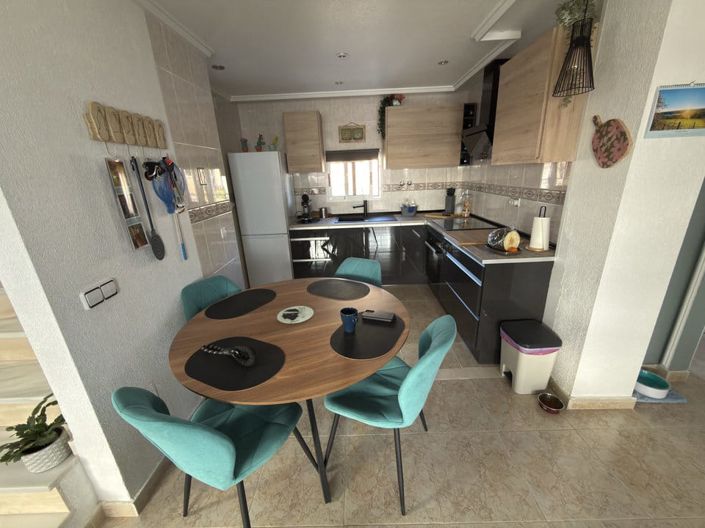 Image No.10-5 Bed Villa for sale