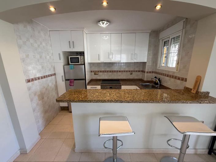 Image No.12-3 Bed Townhouse for sale