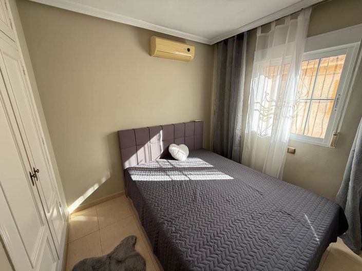 Image No.17-3 Bed Townhouse for sale