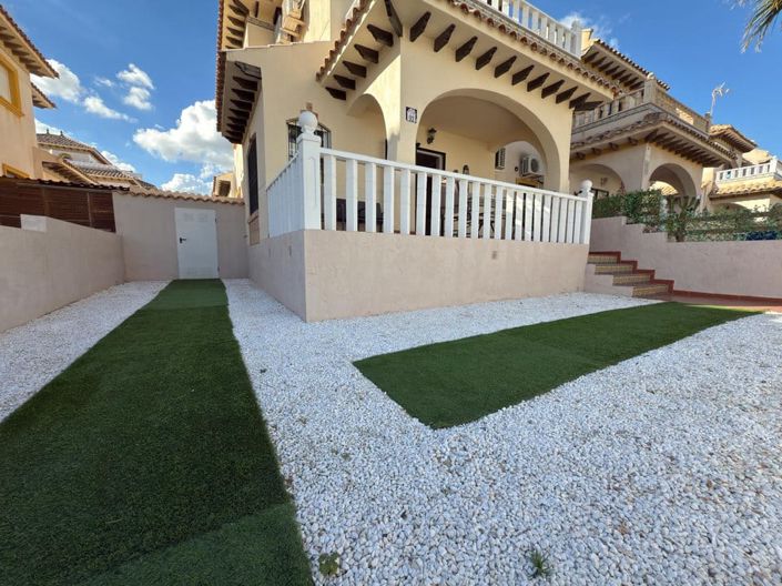 Image No.4-3 Bed Townhouse for sale