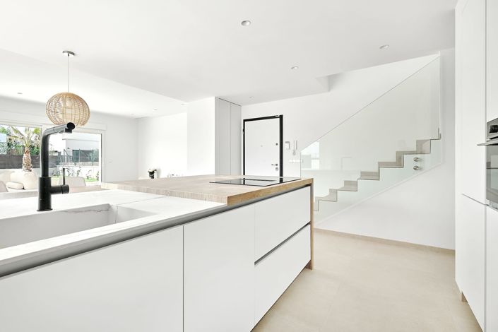 Image No.12-3 Bed Villa for sale