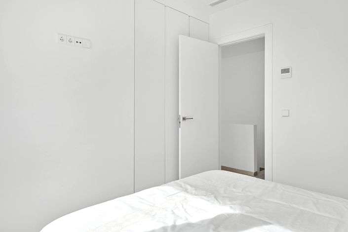 Image No.17-3 Bed Villa for sale