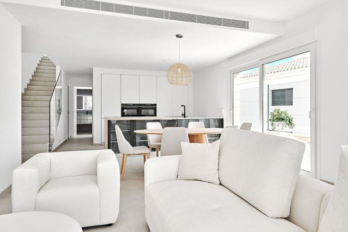 Image No.2-3 Bed Villa for sale