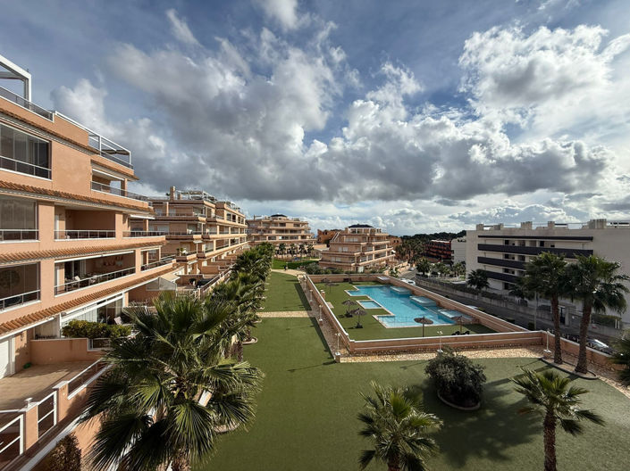 Image No.20-2 Bed Apartment for sale