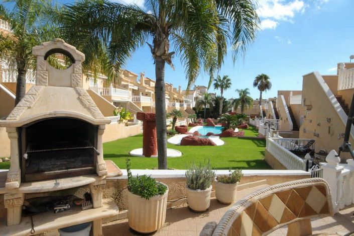 Image No.20-2 Bed Bungalow for sale