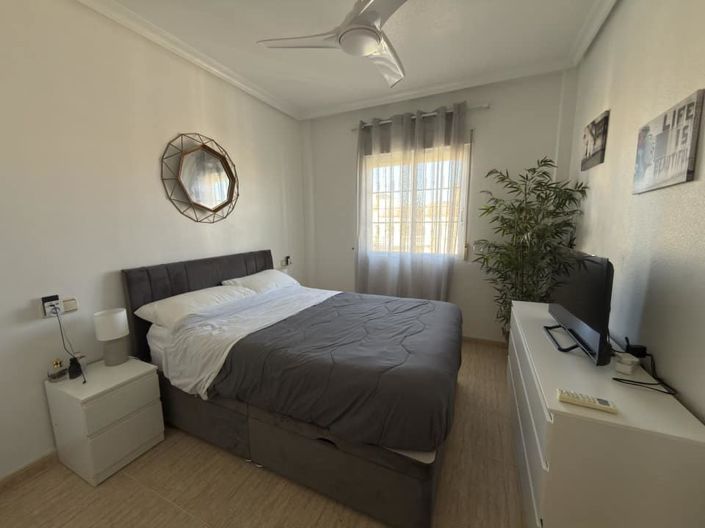 Image No.18-2 Bed Apartment for sale