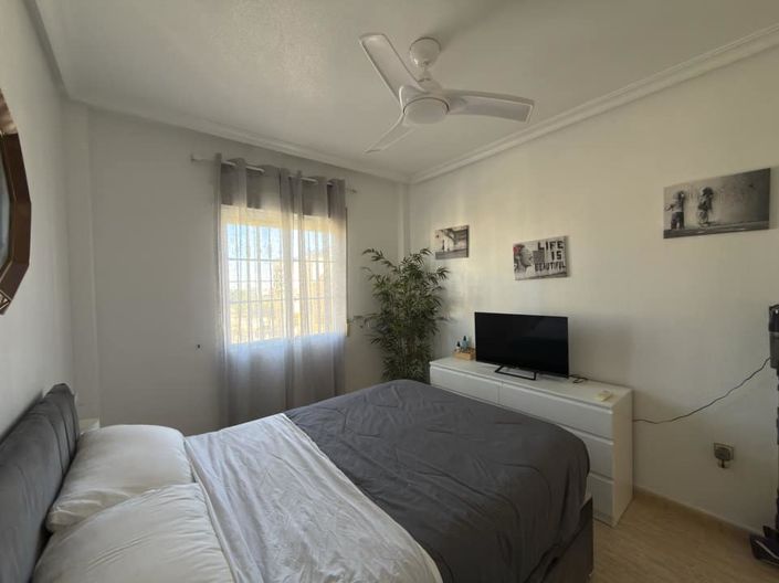 Image No.20-2 Bed Apartment for sale