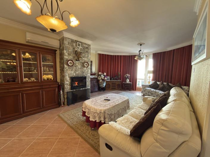 Image No.17-3 Bed Villa for sale