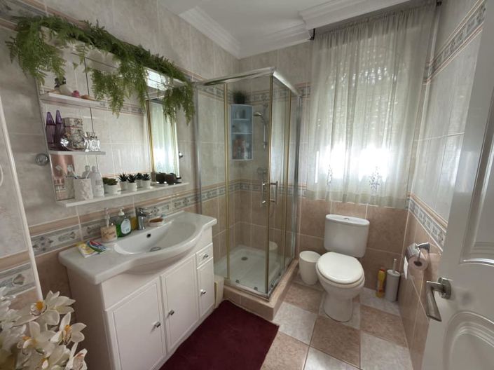 Image No.29-3 Bed Villa for sale