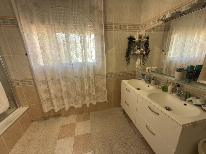 Image No.34-3 Bed Villa for sale