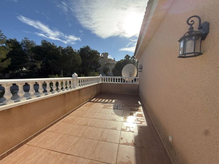 Image No.36-3 Bed Villa for sale