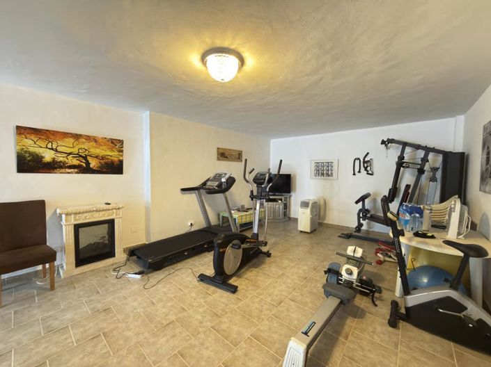 Image No.43-3 Bed Villa for sale