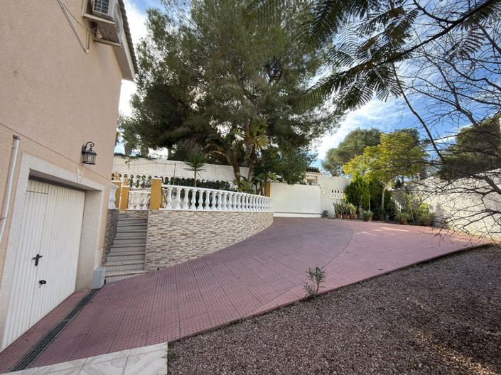 Image No.9-3 Bed Villa for sale