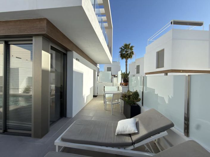 Image No.14-4 Bed Villa for sale