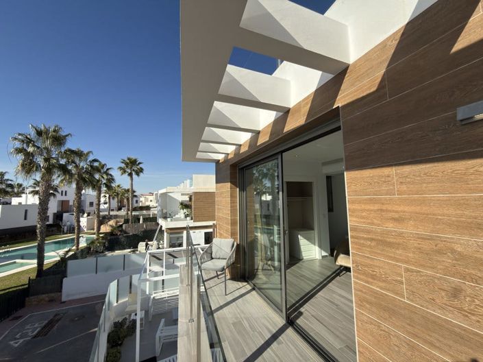 Image No.31-4 Bed Villa for sale