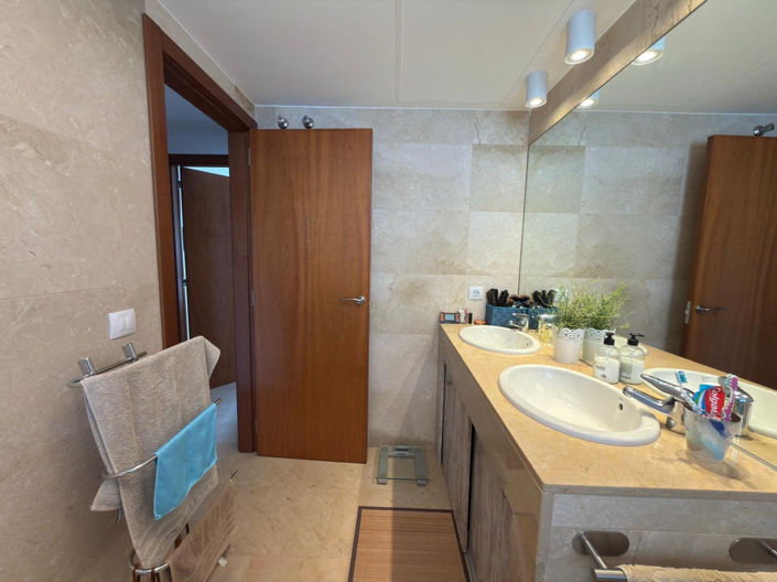 Image No.13-2 Bed Apartment for sale