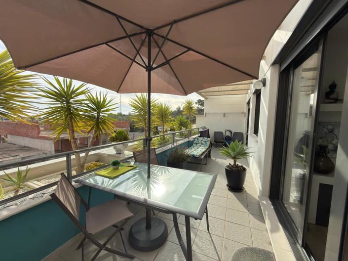 Image No.22-2 Bed Apartment for sale