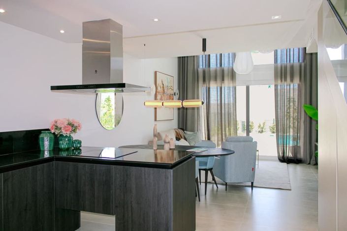 Image No.6-3 Bed Villa for sale