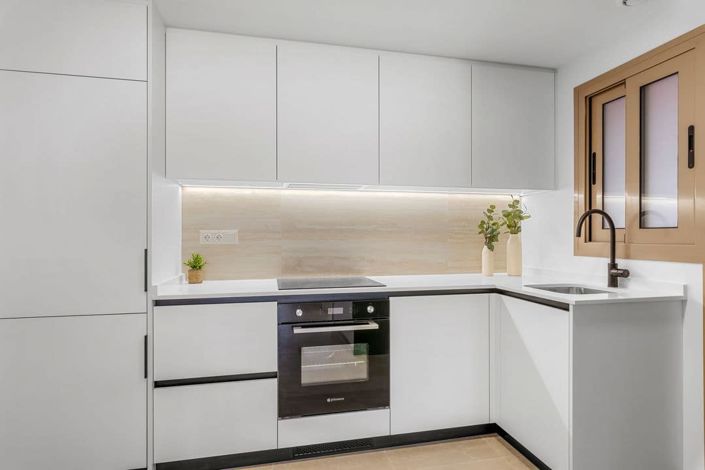 Image No.9-3 Bed Apartment for sale