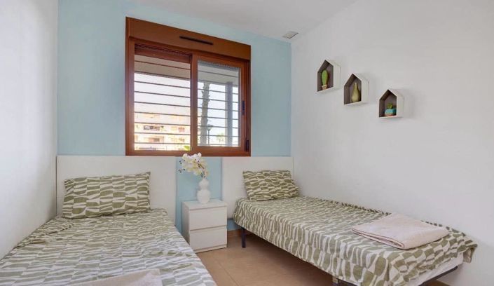 Image No.10-2 Bed Apartment for sale