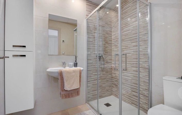 Image No.8-2 Bed Apartment for sale