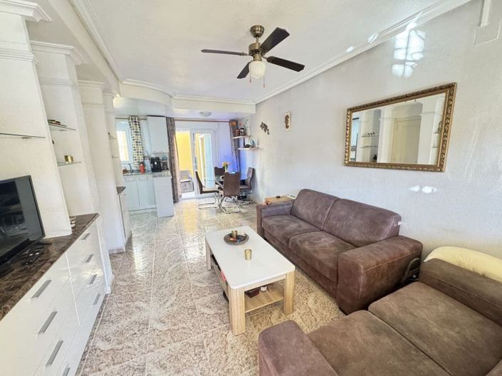 Image No.6-2 Bed Townhouse for sale