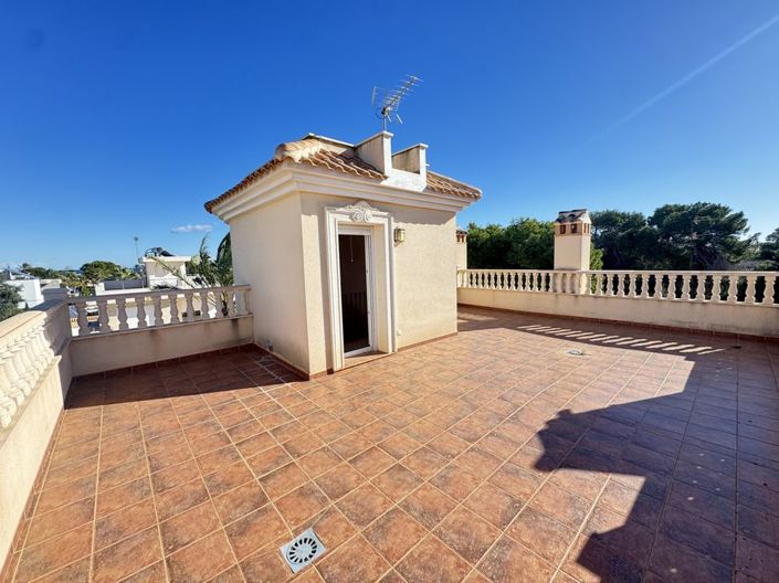 Image No.17-4 Bed Villa for sale
