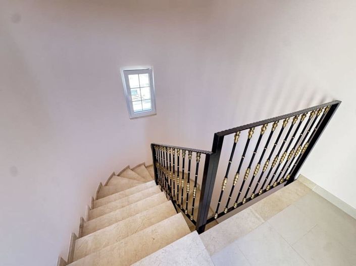 Image No.9-4 Bed Villa for sale