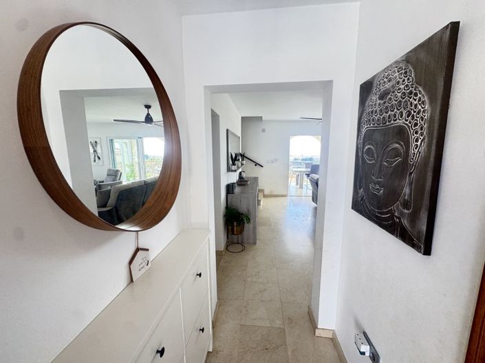 Image No.2-5 Bed Villa for sale