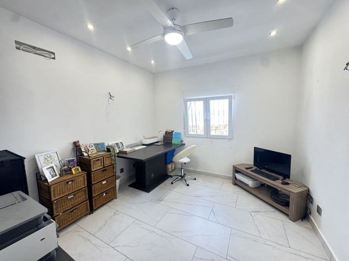 Image No.33-5 Bed Villa for sale