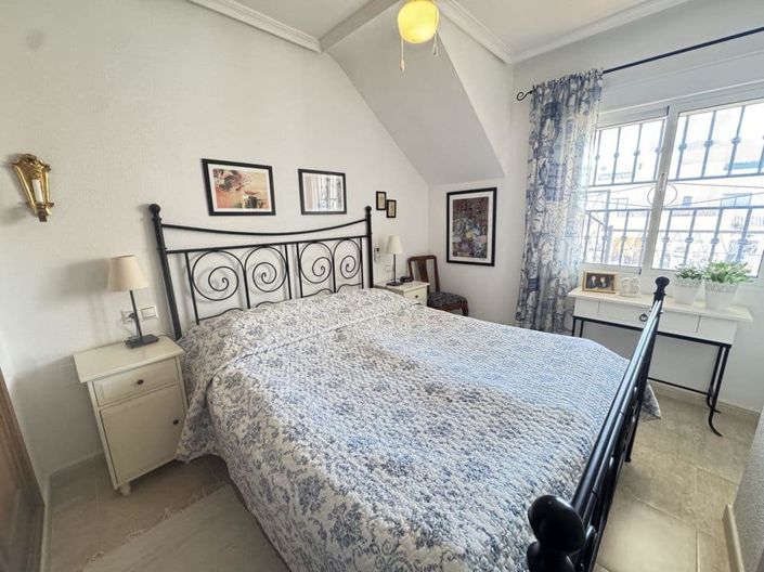 Image No.8-Appartement de 2 chambres à vendre à Los Altos