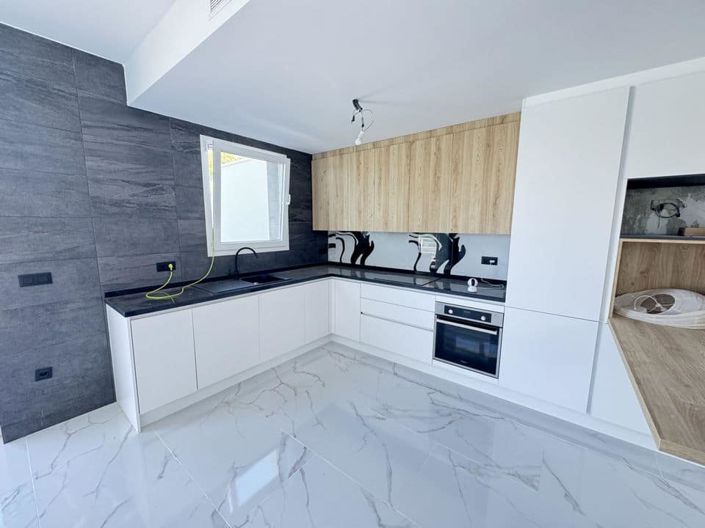 Image No.4-4 Bed Villa for sale