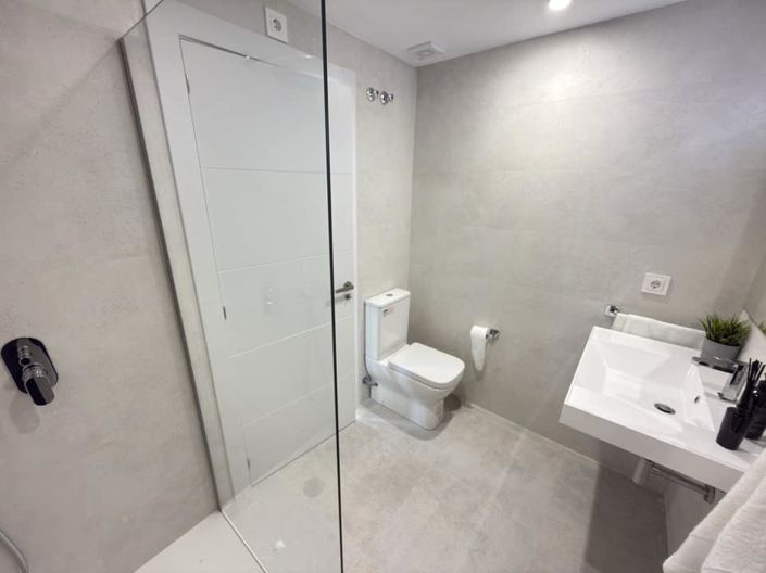 Image No.17-2 Bed Villa for sale