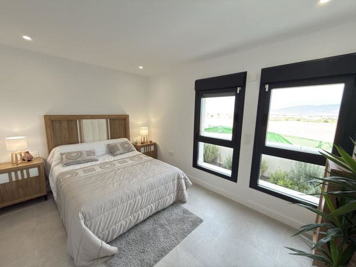 Image No.20-2 Bed Villa for sale