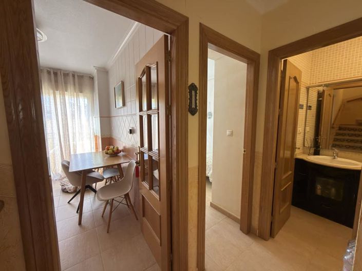 Image No.13-4 Bed Townhouse for sale