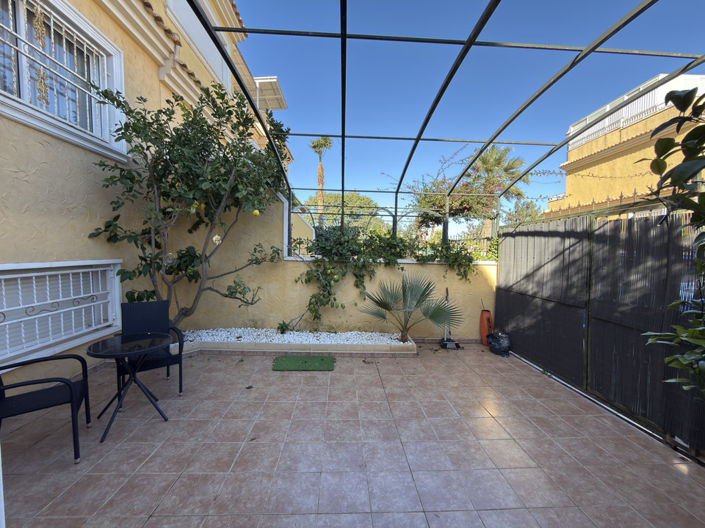 Image No.2-Maison de ville de 4 chambres à vendre à Torrevieja