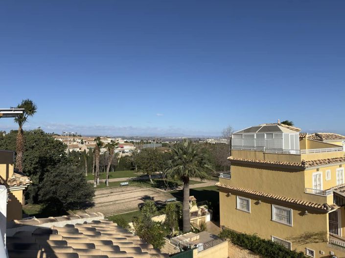 Image No.33-4 Bed Townhouse for sale