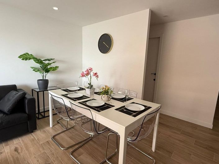 Image No.8-3 Bed Apartment for sale