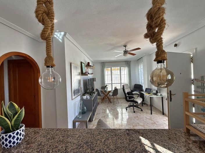 Image No.11-3 Bed Townhouse for sale