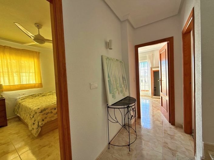 Image No.17-3 Bed Townhouse for sale