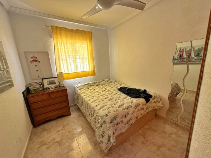 Image No.18-3 Bed Townhouse for sale