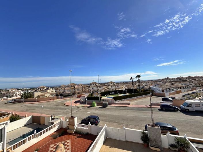 Image No.28-3 Bed Townhouse for sale