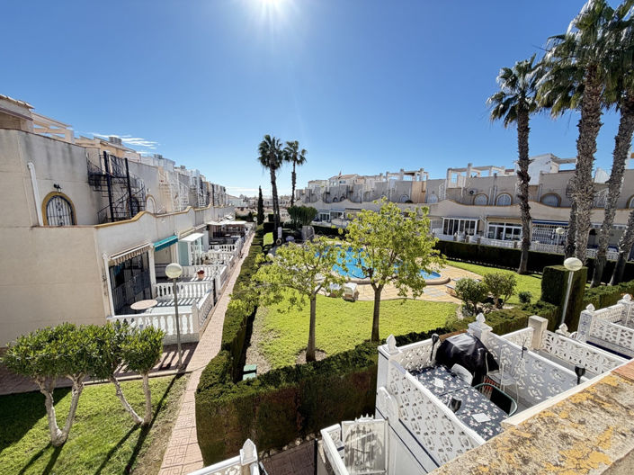 Image No.25-2 Bed Townhouse for sale