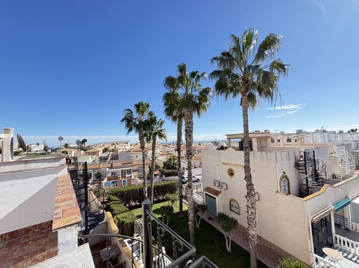 Image No.3-2 Bed Townhouse for sale